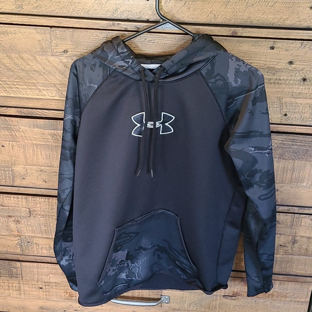 UnderArmor Hoodie